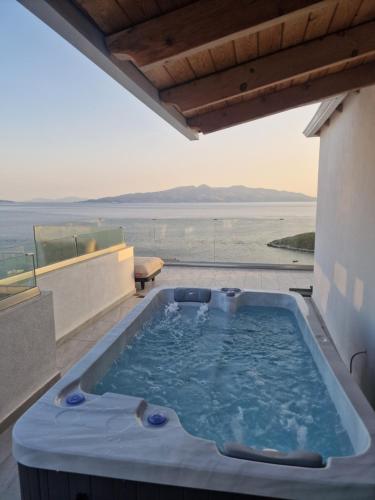 Penthouse with Jackuzy, Saranda (foto 7)