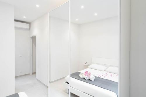 Domus Aurea2 a stone's throw from the Colosseum, Рим (фото 9)