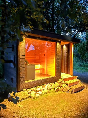 Tiny house - Schoulenka pod mirabelkami in Chlumec (South Bohemian)