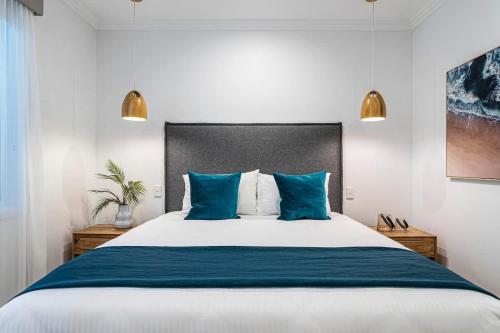 Golden Beach Luxury for Families - image 5