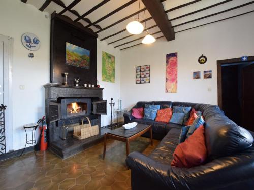 Luxury Holiday Home with Sauna, cleaning included gîte à louer Monville