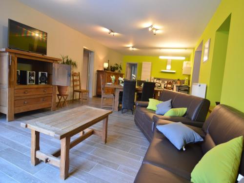 Cozy Holiday home in Theux, cleaning included gîte à louer Hestroumont