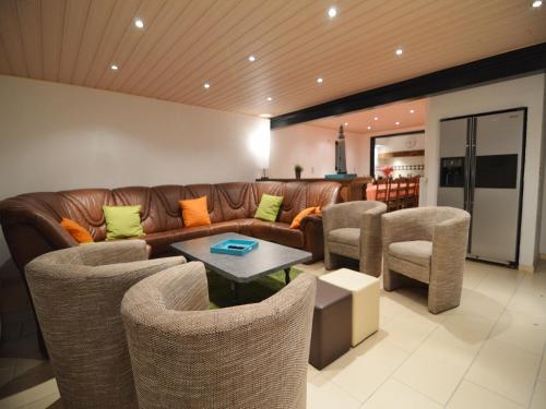 Sourbrodt Stay with Pool, cleaning included gîte à louer Andrîfosse