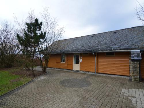 Scenic Chalet in Ovifat, cleaning included gîte à louer Sourbrodt