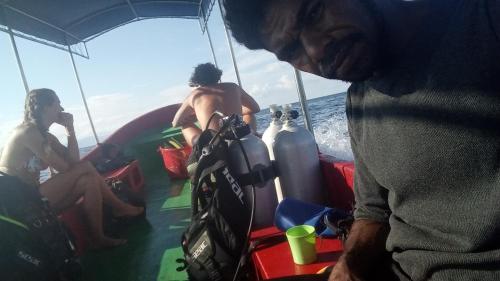 Famili Dive Shop in Pulau Pambemuk