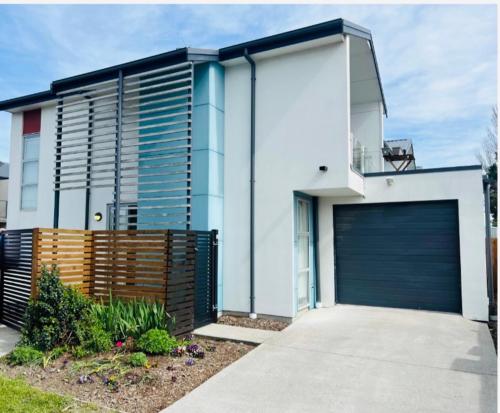 City Fringe Private Room - Your Urban Escape! in Phillpstown