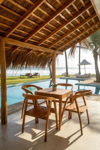 Family Room with Sea View image 10