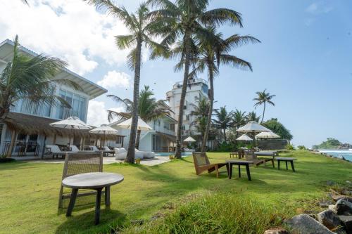 KUKI BEACH - Luxury Beachfront Villa in Ahangama, Ahangama (fotografie 10)