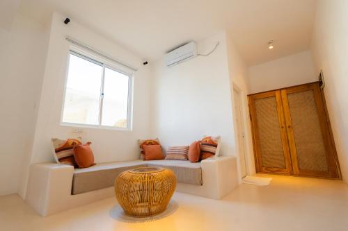 Family Room with Sea View image 6