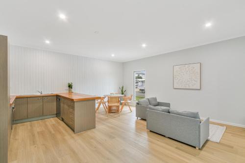 Kitchen, The Sailfish Suite - Beachside Granny Flat by uHoliday in Kingscliff