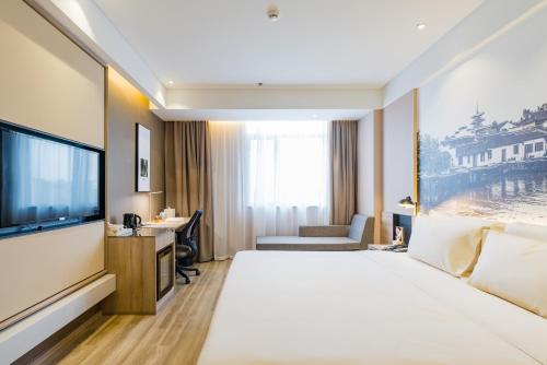 room detail thumbnail 1