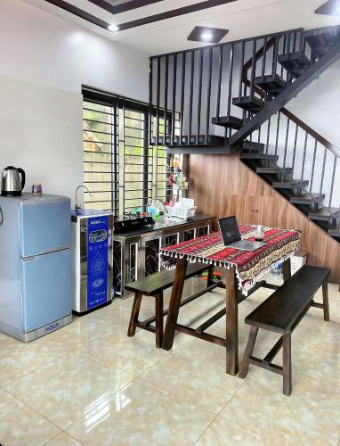 Family Room with Mountain View image 6