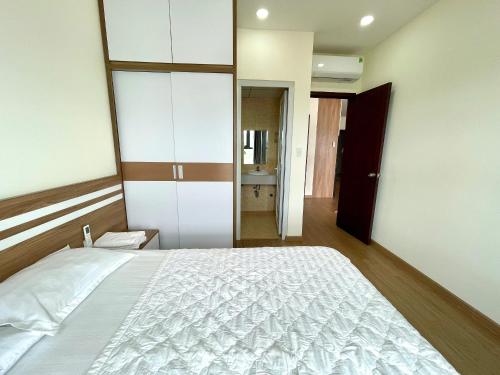 Two-Bedroom Superior Apartment image 6