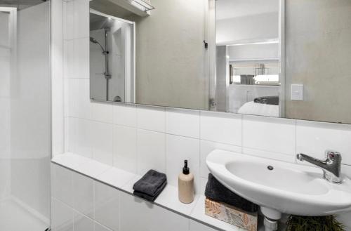 Stunning 2-Bed, 2-Bath Apartment, City and Stadium, Wellington (foto 6)