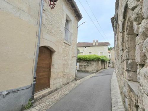 Appartement confortable au cœur de Brantôme, terrasse privée - FR-1-616-487 (Appartement confortable au cœur de Brantome, terrasse privee - FR-1-616-487) in 布朗通