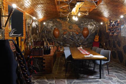Hotel Hobbiton near Vardzia Caves in Tmogvi