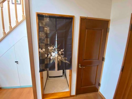 049aH hakone さくら箱根彫刻森美術館2 5 コンビニ便利交通無料駐車場