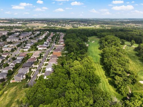 Hillside Harbor In Hawks Woods Estates in Verona, USA