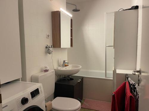 Cozy room next to Ku'damm with balcony and sauna, Berlin (photo 2)