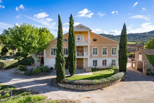 Buitenkant, Gîte Vert d'olive au milieu des vignes - Château Les Apiès (Gite Vert d'olive au milieu des vignes - Chateau Les Apies) in Les Arcs
