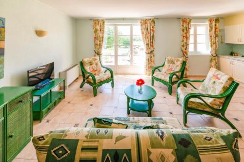 Faciliteiten, Gîte Vert d'olive au milieu des vignes - Château Les Apiès (Gite Vert d'olive au milieu des vignes - Chateau Les Apies) in Les Arcs