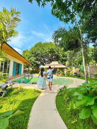 Surrounding environment, Turquoise Villa in Dinalupihan