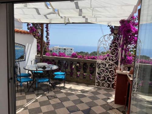 LUXURY HOUSE "VILLA POMPEIANA" Via CAMERELLE CON TERRAZZA VISTA MARE