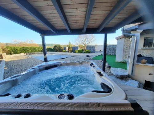 L'Ardétente (L'Ardetente) in Lussas