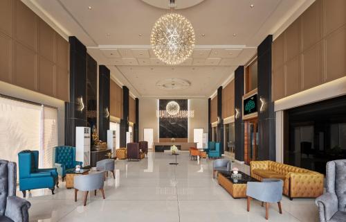 ล็อบบี้, Saya Grand Resort By Treat Thane in ภีวันที