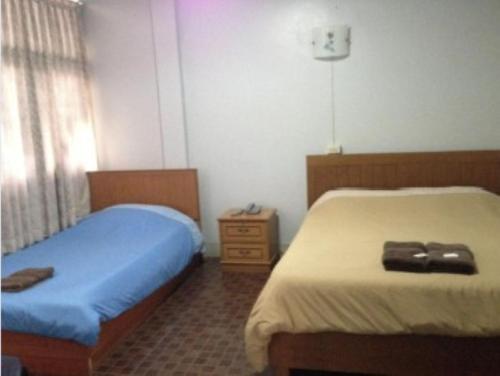 room detail thumbnail 1