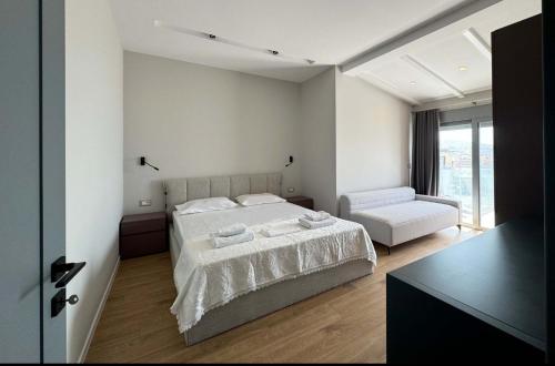 Penthouse with Jackuzy, Saranda (foto 10)