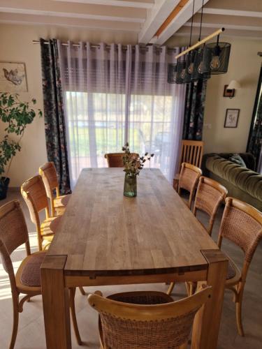 Cottage La Grenouillère (Cottage La Grenouillere) in 布爾