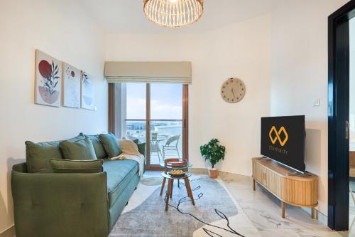 Family-Friendly 2BR Apartment in Dubai South at MAG-565 near EXPO and Al Maktoum Airport DWC, Dubaj (fotografie 2)