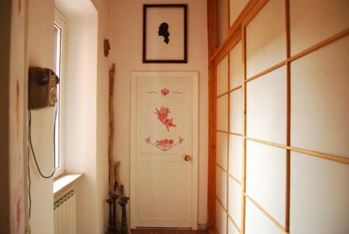 TWO-ROOM Apt. under the Aqueduct's ARCH in Pigneto, Roma (foto 7)