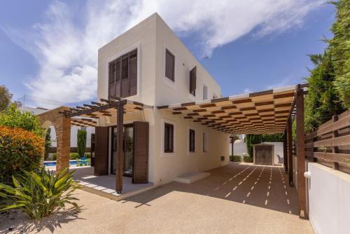 Iekārtas, Ayia Napa Luxury Seaside Villa Ionion H15 in Sotira