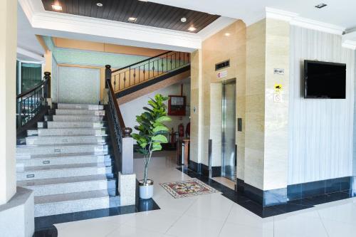 Vestibule, Hotel O Rayyan Soffea Managed by Oravel in Kota Bharu