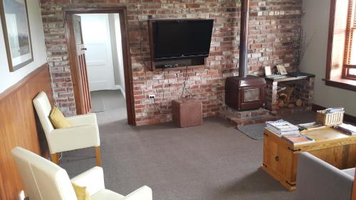 Waipiata Country Hotel Room Type - Twin Room, Shared Bathroom (Room 7)