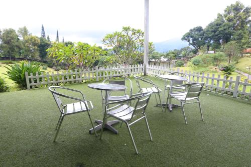 Nusantara Bunga By Reccoma near Melrimba Garden Restaurant