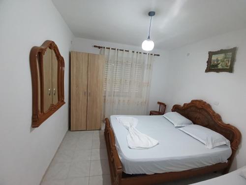 Thomas Apartment - image 2
