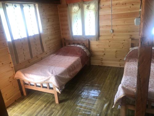 Bujtina Diti in トロポヤ