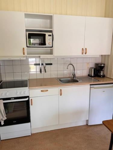 Bredsands camping och bad- Bredsandsstugor in Ryssbo