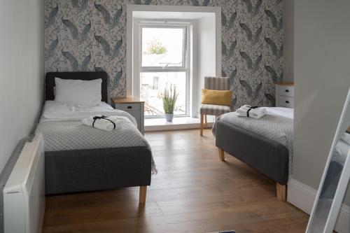 Fairway & Footpath Apartments Castle Place in Ardglass
