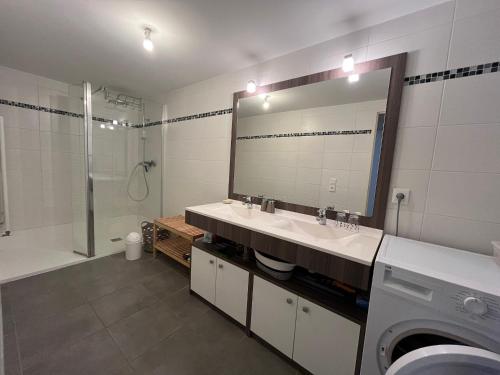 Apartment image 10