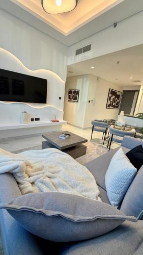 Appartement de Luxe 1 Chambre avec Piscine Privée sur Balcon, Dubaï (photo 8)