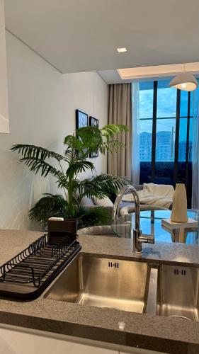 Appartement de Luxe 1 Chambre avec Piscine Privée sur Balcon, Dubaï (photo 4)