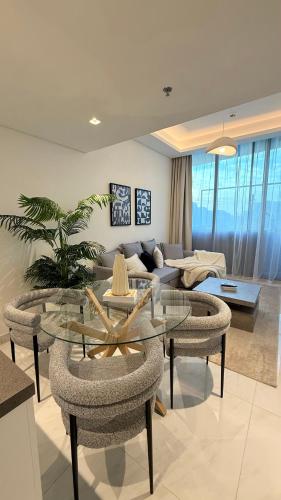Appartement de Luxe 1 Chambre avec Piscine Privée sur Balcon, Dubaï (photo 3)