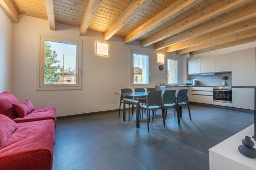GuestHost - Le Agavi - Apt X9 with Garage & Terrace, Ferrara (Foto 8)