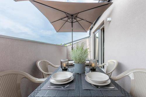 GuestHost - Le Agavi - Apt X9 with Garage & Terrace, Ferrara (Foto 2)