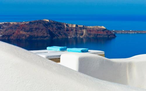 White Santorini