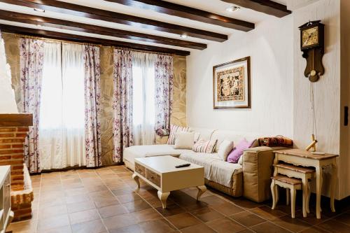Casa La Muralla de Alarcón (Casa La Muralla de Alarcon) in Alarcon